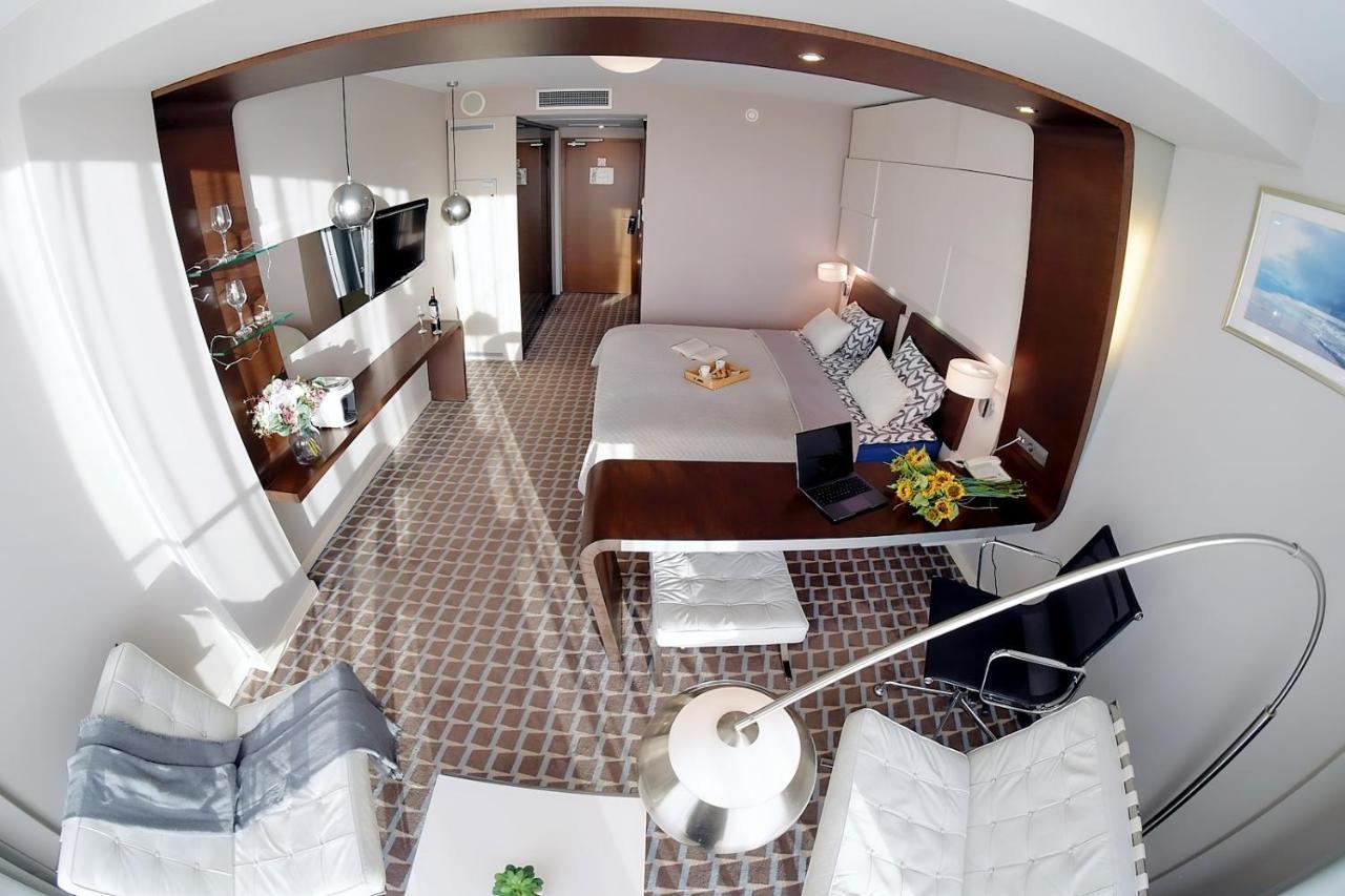 W Marine Hotel Przy Plazy Rowery W Cenie Prywatny 309 Dobruk Apartamenty كولوبرزيغ المظهر الخارجي الصورة